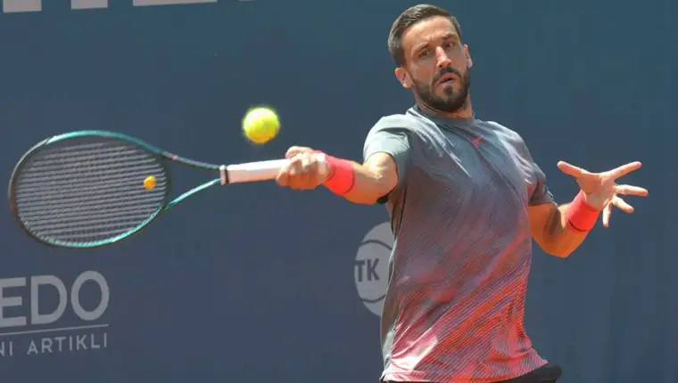 dzumhur