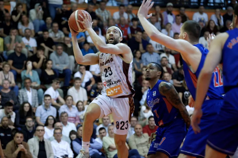 KOŠARKAŠKA UTAKMICA U SKENDERIJI BOSNA - IGOKEA