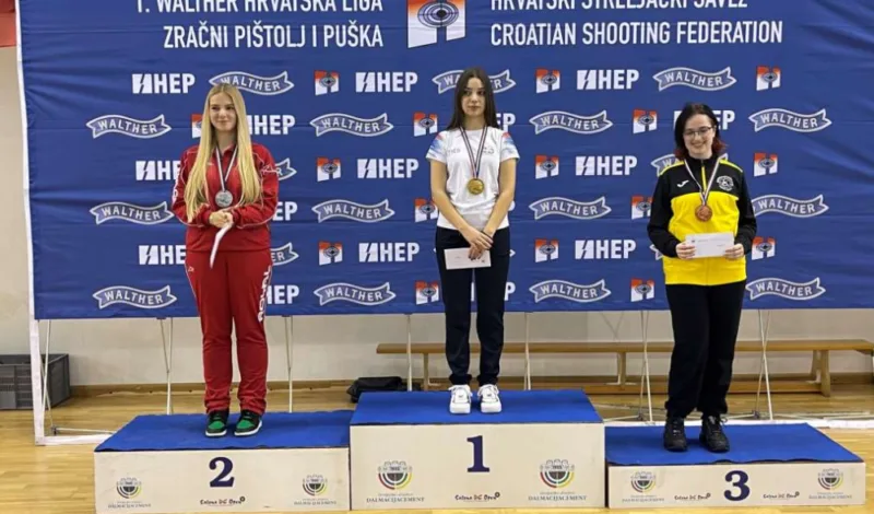 Zakira pusina 5