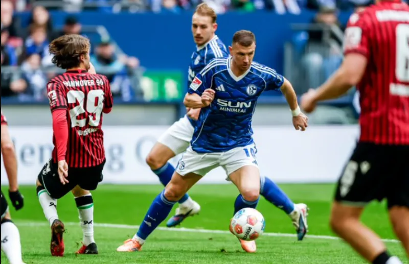 Dzeko 56