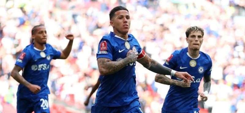 Enzo fernandez chelsea 12