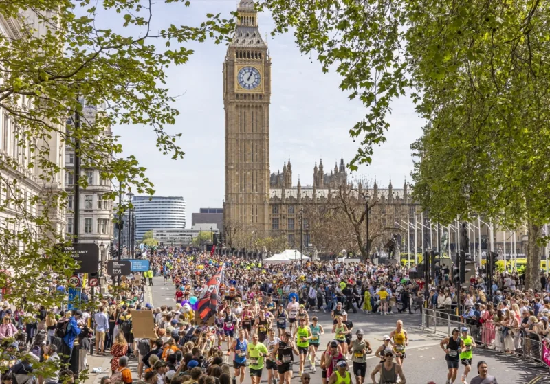 AA 20260426 41216829 41216825 LONDONSKI MARATON 2026