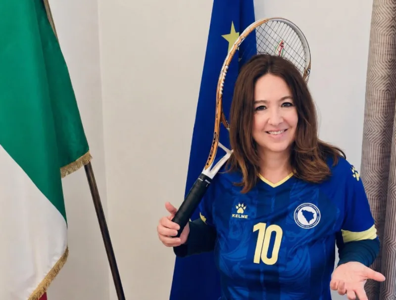 Ambasadorica italiej 1