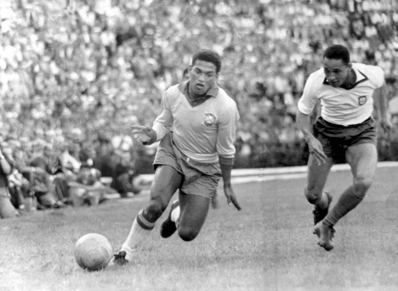 Garrincha Brazil match ball Portugal May 6 1962