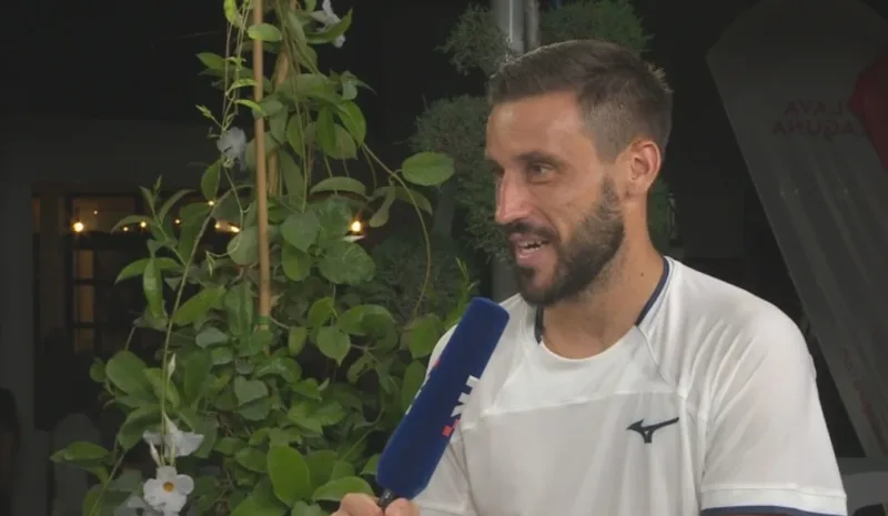 Dzumhur 56