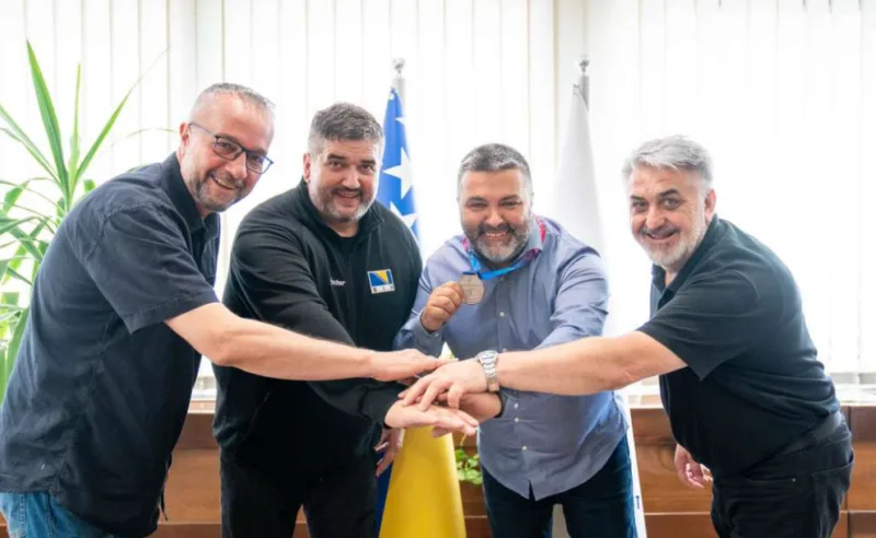 Ustamujic odbojjasi 3