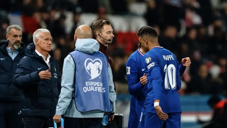 Francuska mbappe deschamps