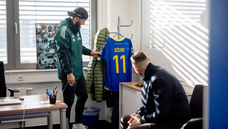 Muslic dzeko dres