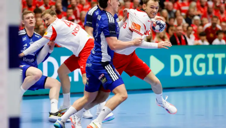 Euro26 sf2 denmark vs iceland mal8214 am