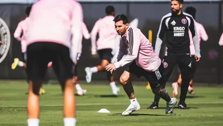Messi 56