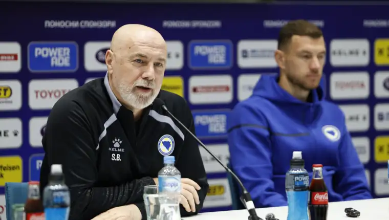 260330 sergej barbarez edin dzeko 6659