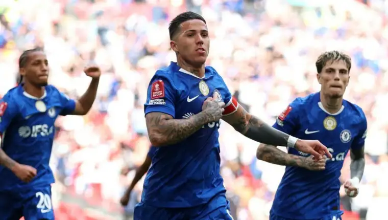 Enzo fernandez chelsea 12