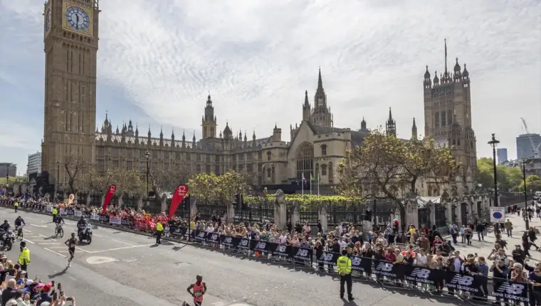 AA 20260426 41216829 41216826 LONDONSKI MARATON 2026