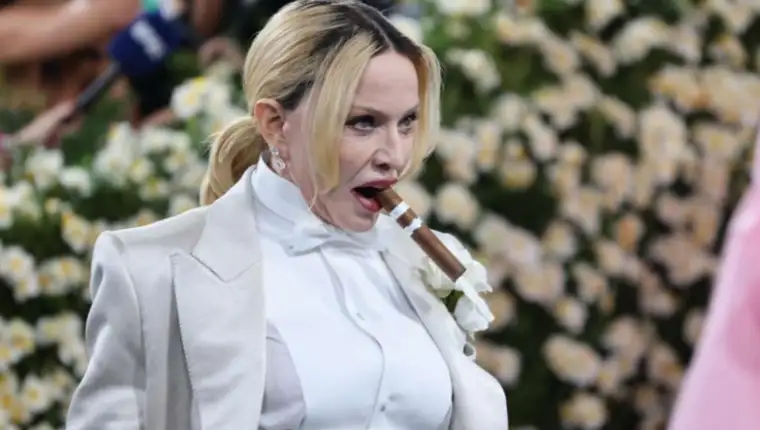Madona 54