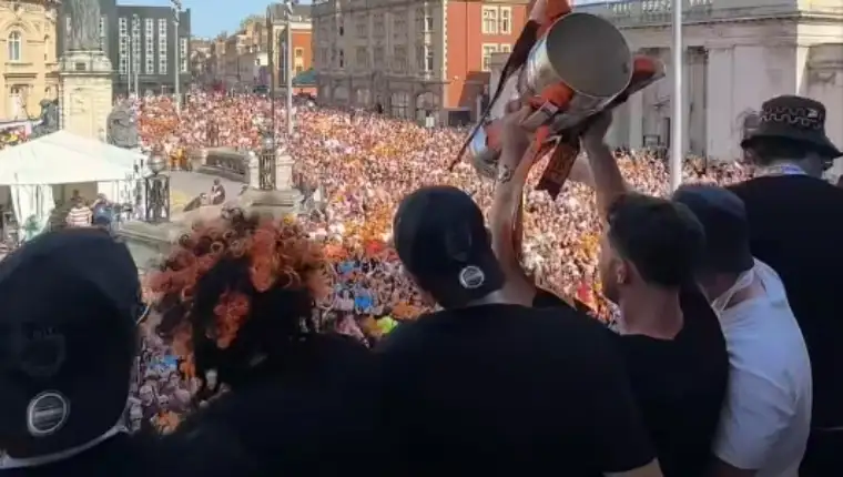 Hull proslava