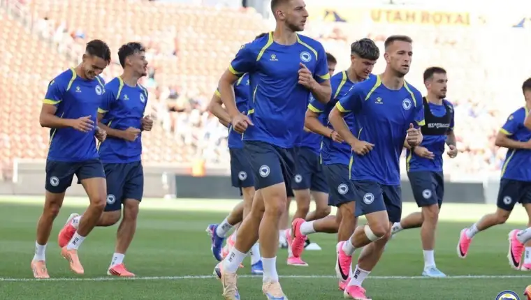 Zmajevi trening 1606 a