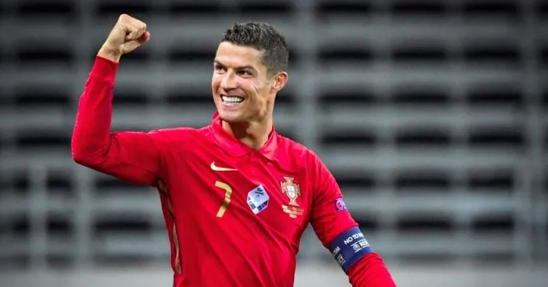 Ronaldo 1 8