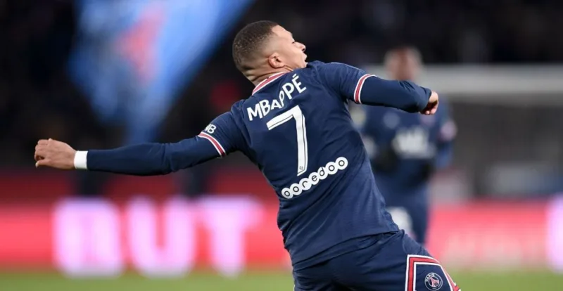 Mbappe 4