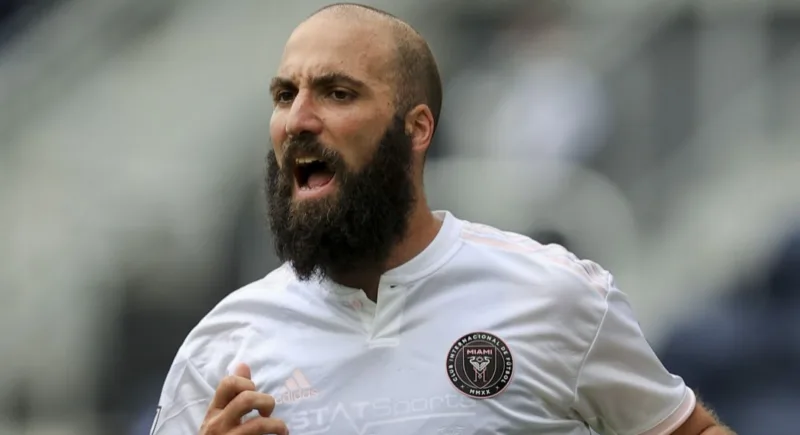 Higuain 3