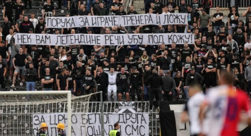 Grobari1