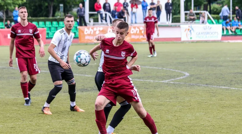 Igraj fudbal