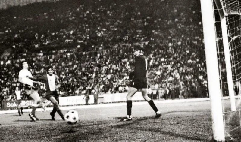 Velez 5 6