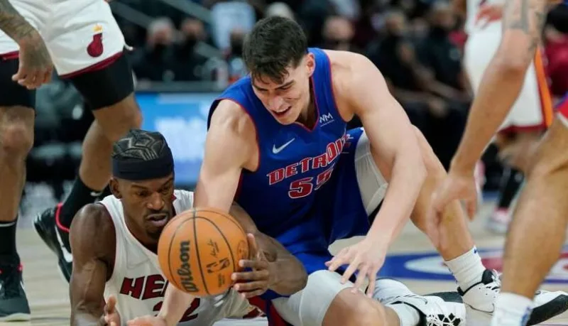 Luka garza1
