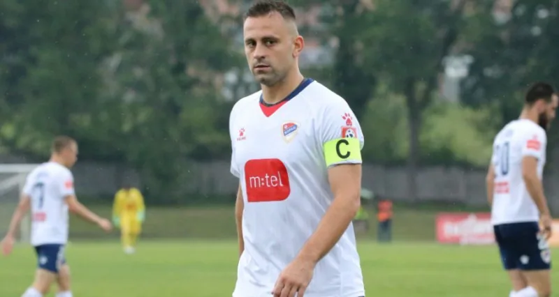 Dejan meleg 1