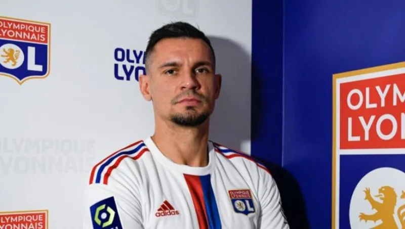 Lovren2