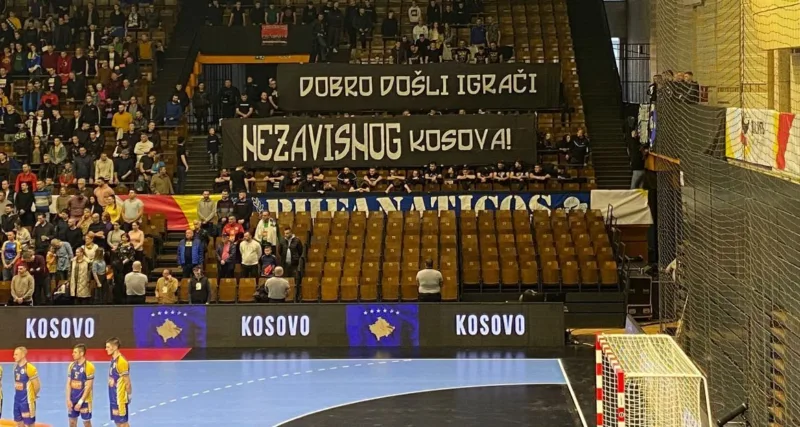 Fanaticos kosovo