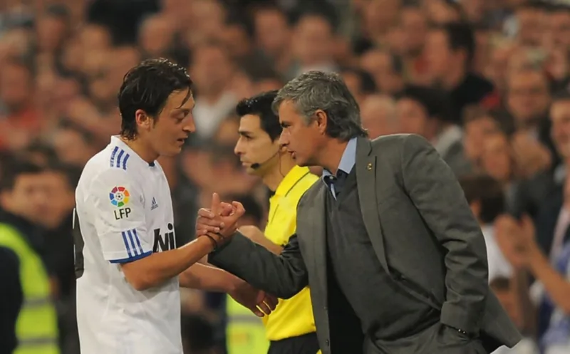 Ozil mout