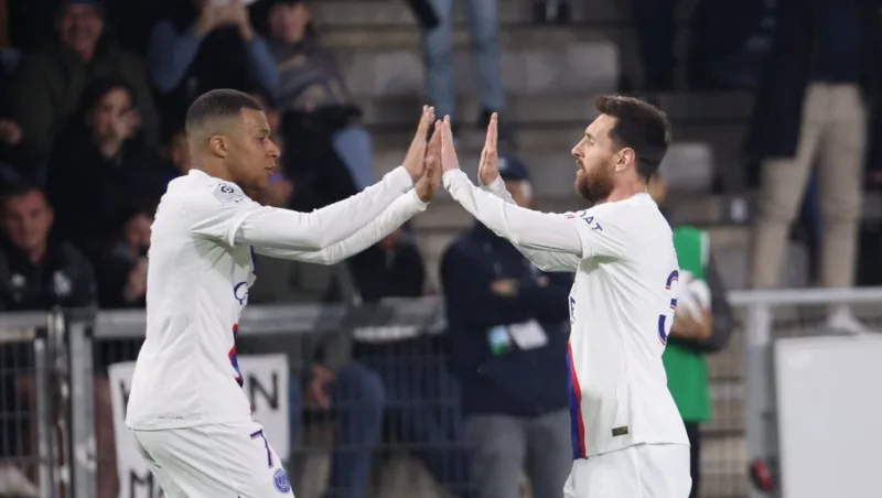 Mbappe messi