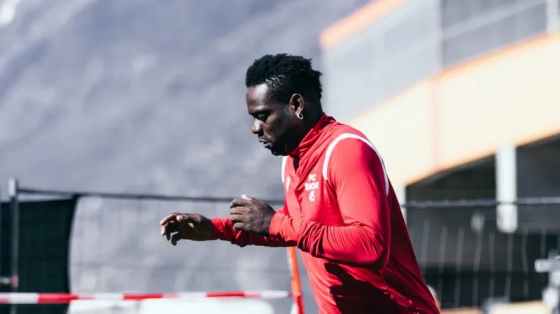 Baloteli2