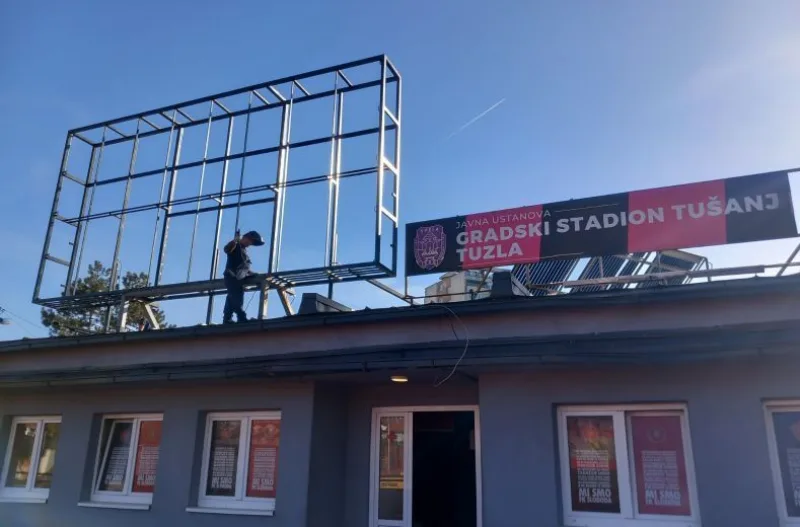 Stadion tusanj