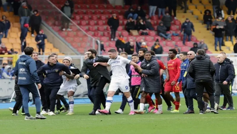 Roberto daversa thomas henry lecce hellas verona