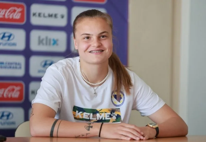 Gloria sliskovic
