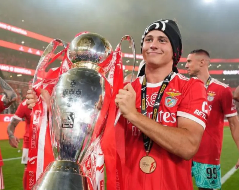 Joao Neves