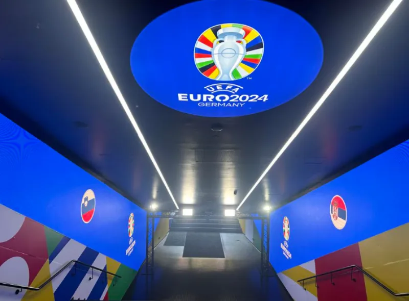 Euroo