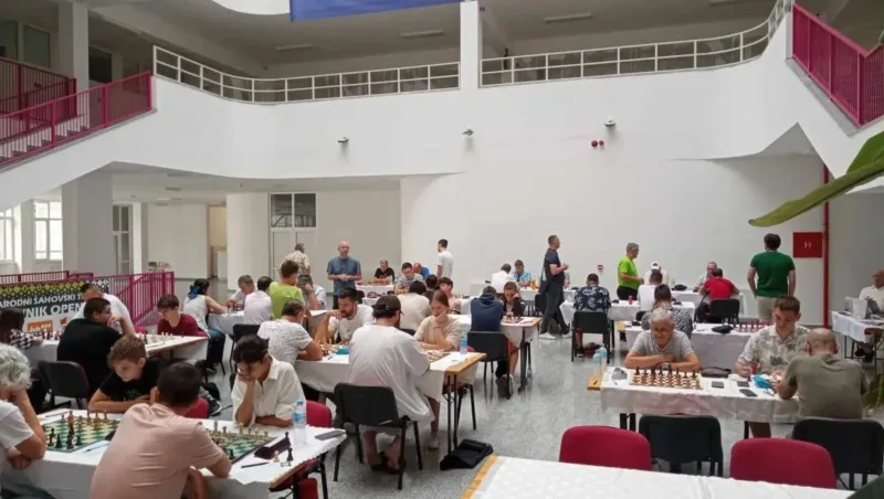 Travnik open