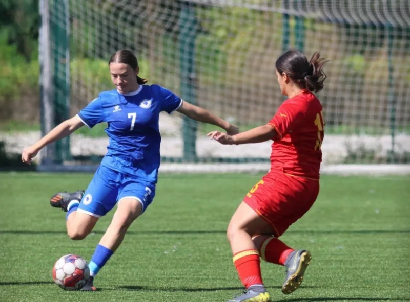 U17 zene