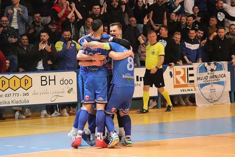 Mnk mujo hrnjica velika kladusa