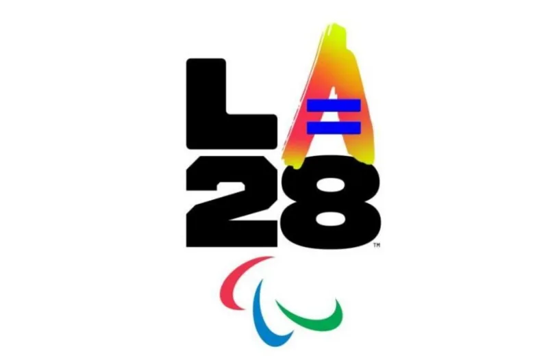 La28