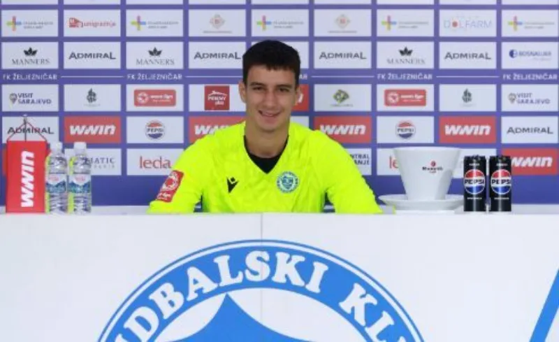 Novi golman