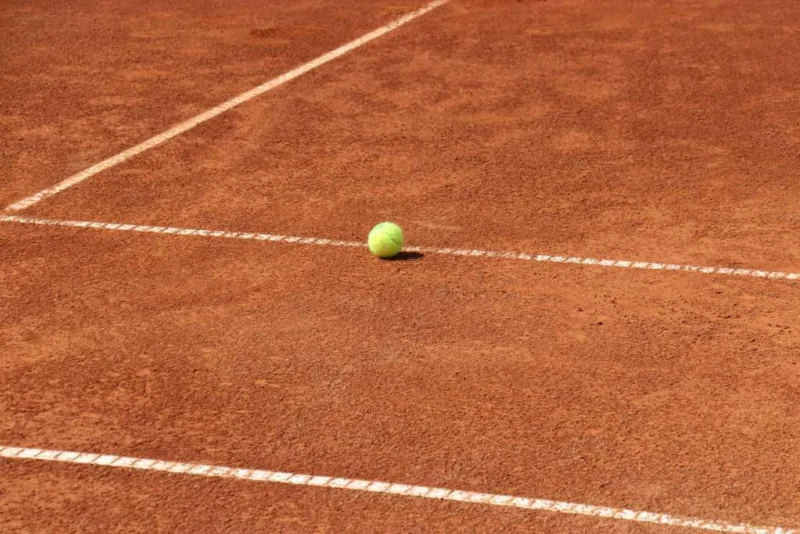 Tenis