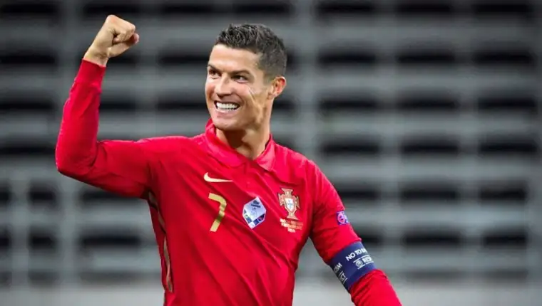 Ronaldo 1 8