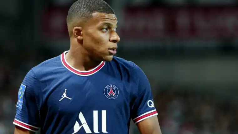 Mbappe 9