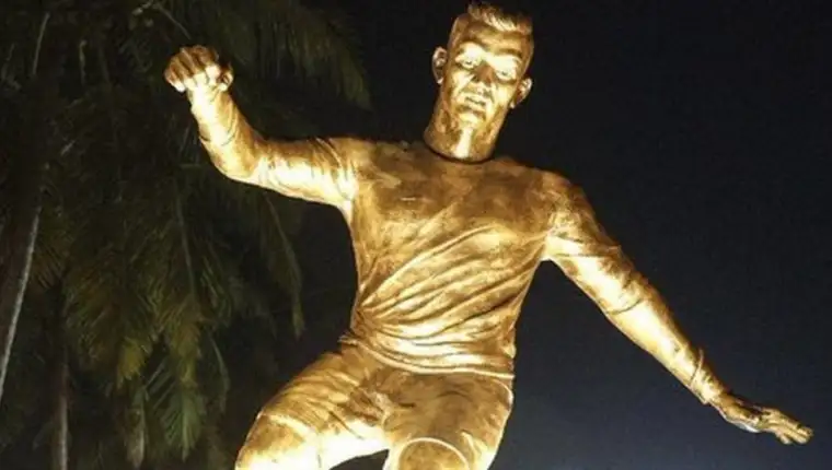 Statua 1