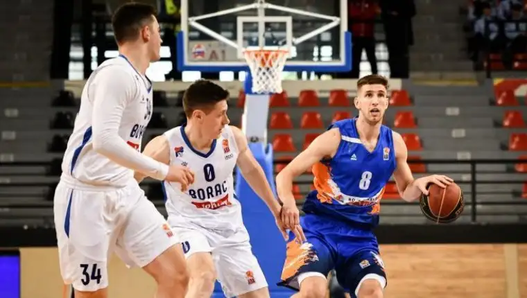Borac 4 4