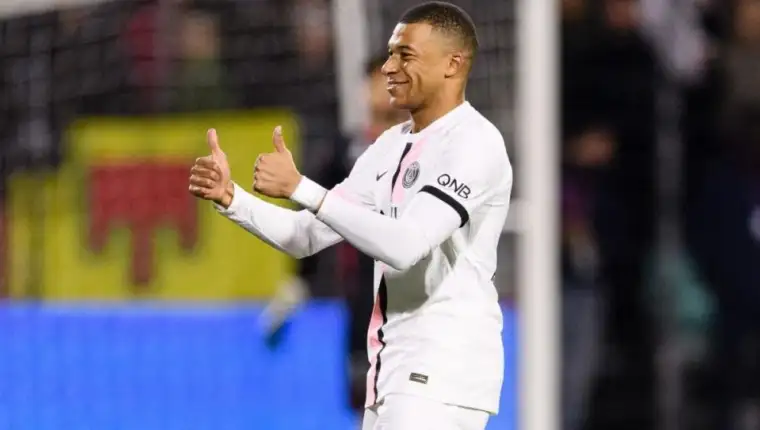 Mbappe 1 2