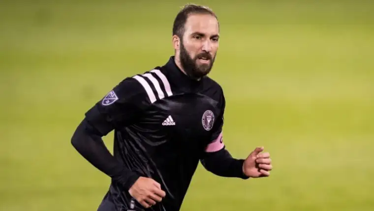 Higuain1